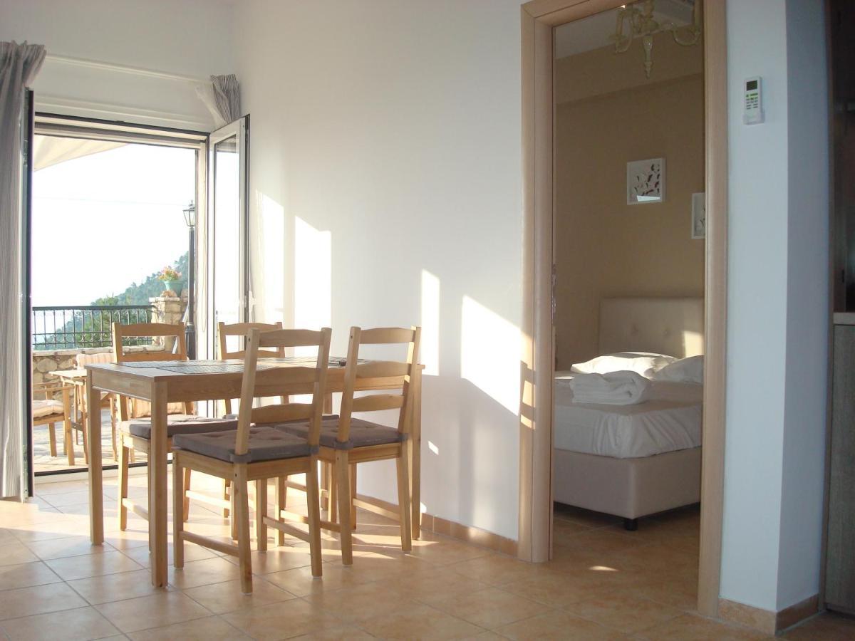 Merlot Village Rental Properties Kariá Dış mekan fotoğraf