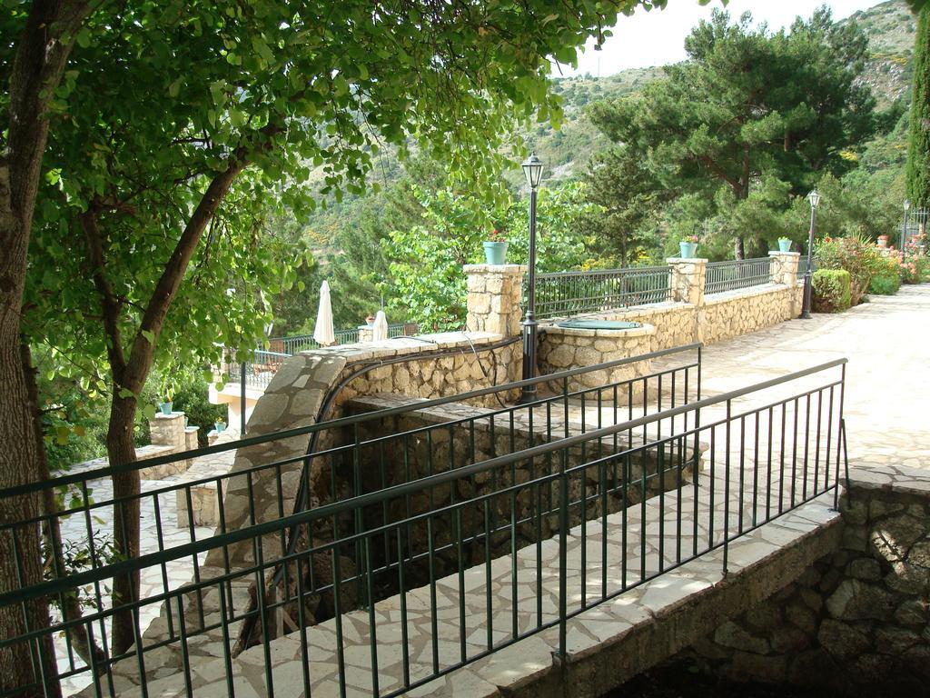 Merlot Village Rental Properties Kariá Dış mekan fotoğraf